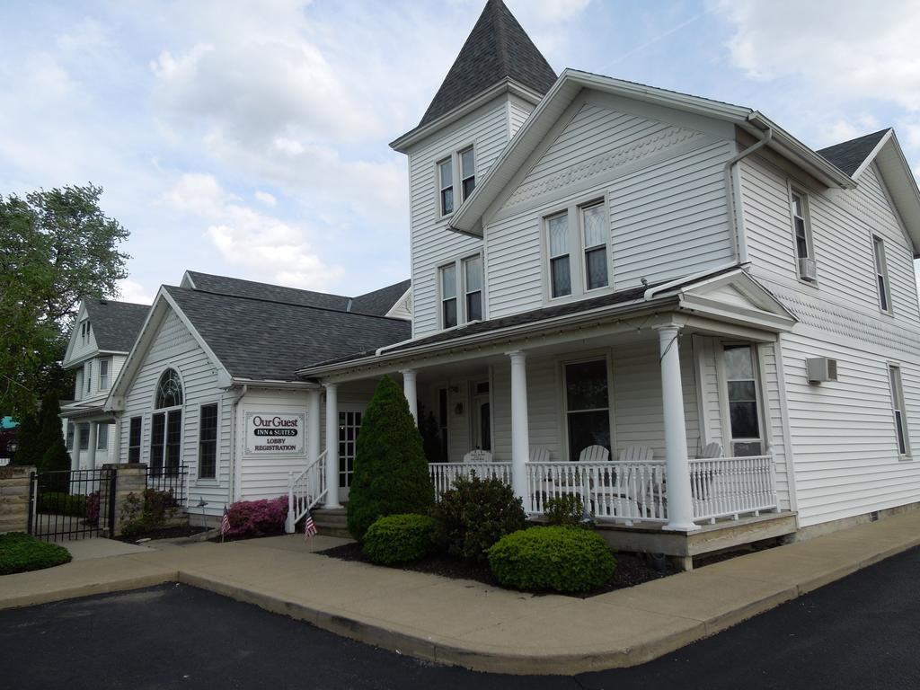 Ourguest Inn & Suites Downtown Port Clinton Exteriör bild