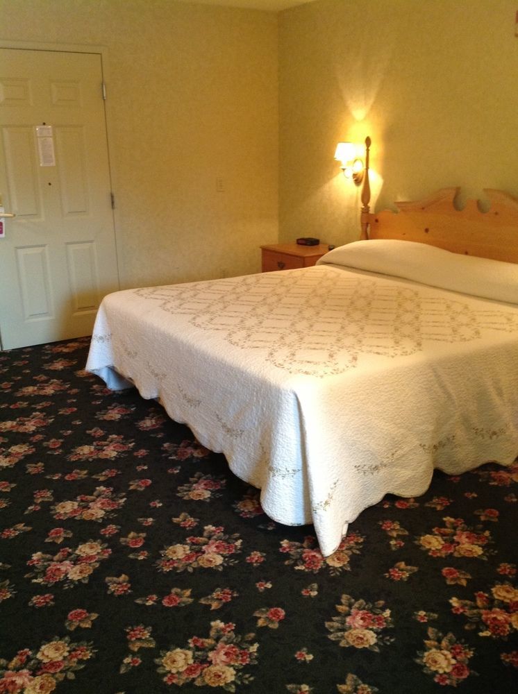 Ourguest Inn & Suites Downtown Port Clinton Exteriör bild